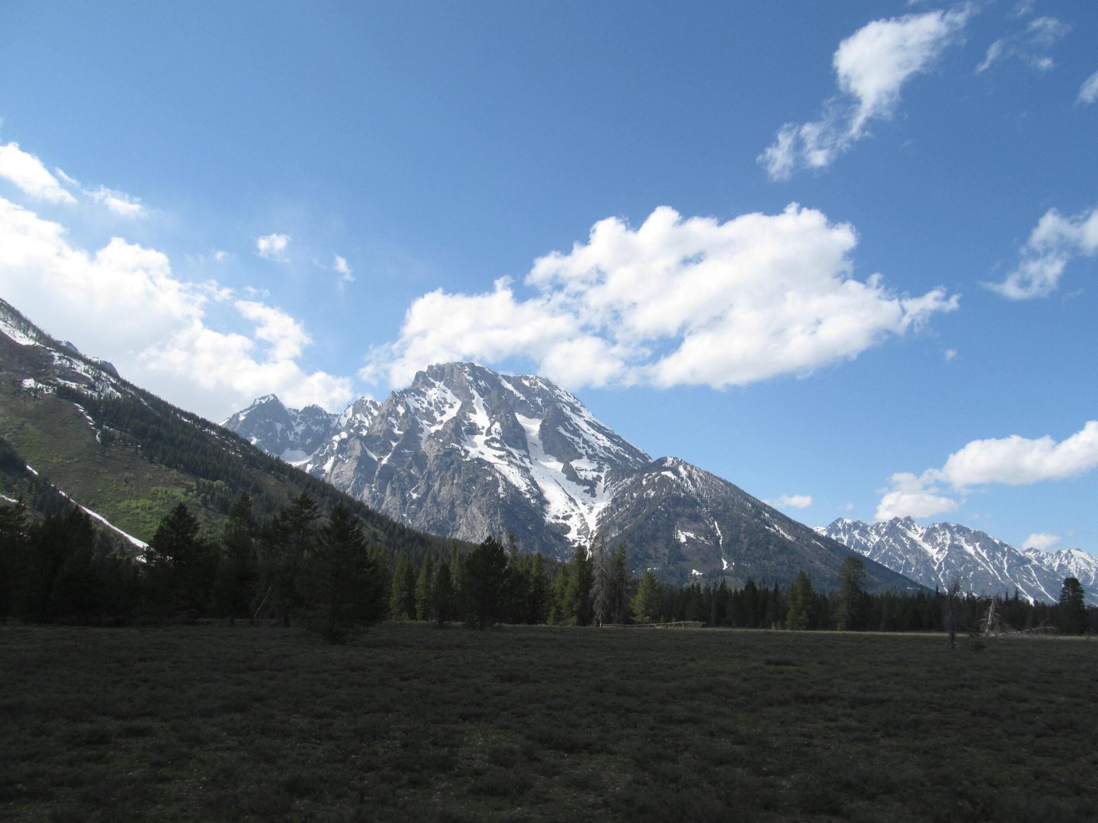 jackson hole wyoming shuttle to grand teton national park